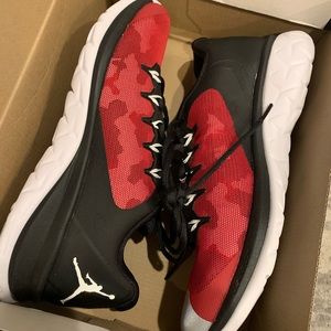 Nike Jordan Flight Runner 2 Black Red 715572-004 Mesh Lace Up Low Top Men's 8